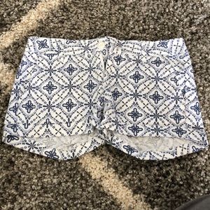 Super cute patterned shorts!